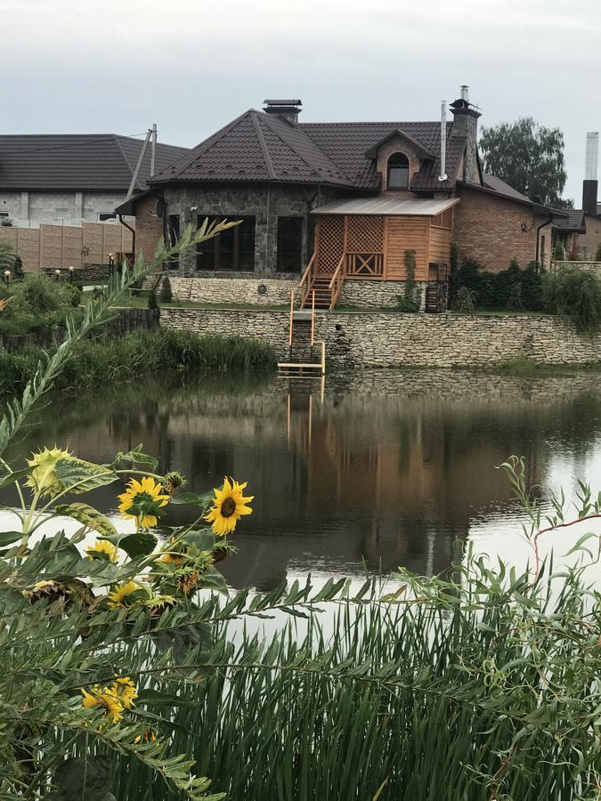 Готельно-Ресторанний Комплекс Прованс Парк Potschajiw Exterior foto